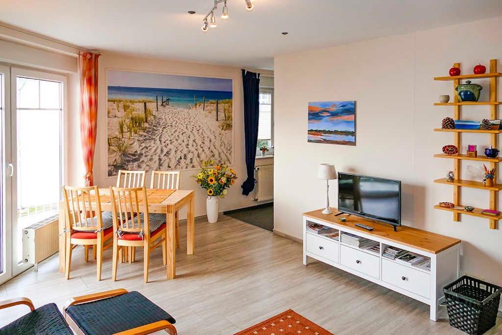 Ferienappartement Fraenzi Mit Herr Sassnitz Luaran gambar
